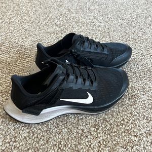 nike womens air zoom running shoes